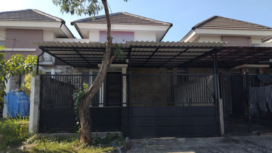 Kesempatan Rumah di Menganti, Gresik, LB 120m², Harga 750 Juta