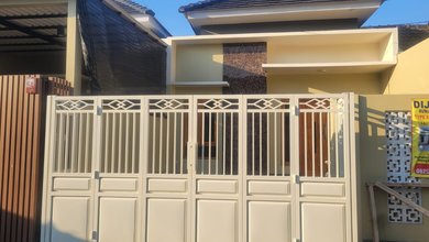 Kesempatan Rumah di Wiyung, Surabaya, LB 80m², Harga 880 Juta