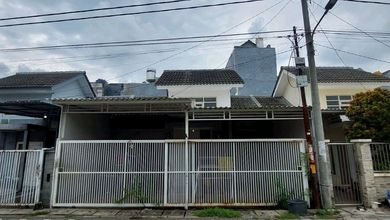 Properti Siap Huni di Kawasan Gununganyar, Surabaya, LT 117m²