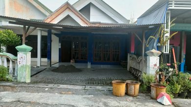 Rumah Dijual di Menganti, Gresik, LB 200m², Harga Kompetitif!
