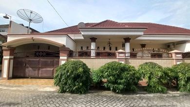 Kesempatan Rumah di Candi, Sidoarjo, LB 200m², Harga 700 Juta
