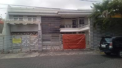 Kesempatan Eksklusif, rumah Prestisius di Sukolilo, Surabaya, LB 500m²