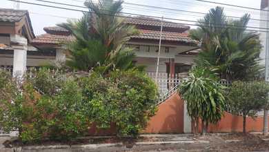 Penawaran Eksklusif, rumah Mewah di Sambikerep, Surabaya, LB 300m²