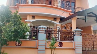 Properti Siap Pakai di Kawasan Petemon, Surabaya, LT 166m²