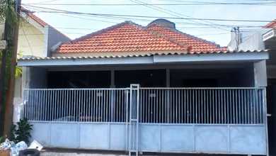 Rumah Dijual di Wonorejo, Surabaya, LB 190m², Harga Kompetitif!