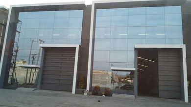 Premium Gudang cocok untuk Industri dan bisnis