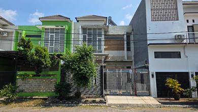 Rumah Dijual di Sidoarjo, Sidoarjo, LB 200m², Harga Terbaik!