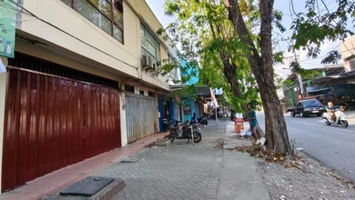 Ready to Use Ruko Usaha di Rungkut Surabaya dengan Luas Bangunan 50m2