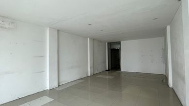 Harga Termurah dan Terbaik Ruko Dian Istana Nol Jalan Strategis