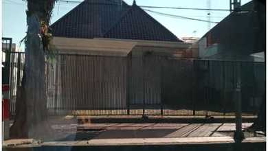 Rumah Sewa di Kawasan Raya Darmo, Surabaya, Lokasi Strategis, Harga Menarik