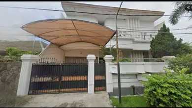Rumah Elite di Kawasan Manyar, Surabaya, LB 880m², Harga 11,5 Miliar