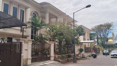 Rumah Elegan di Mulyorejo, Surabaya, 5 KT, LT 357m²
