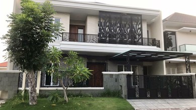 Dijual rumah Eksklusif di Dukuh Pakis, Surabaya - LT 345m²