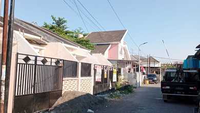 Jual Rumah Strategis di Medokan Ayu, Surabaya - LT 85m²