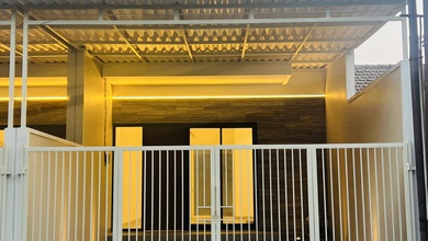 Kesempatan Rumah di Gununganyar, Surabaya, LB 90m², Harga 1,6 Miliar