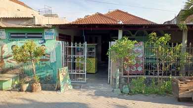 Rumah Siap Pakai di Kawasan Jambangan, Surabaya, LT 320m²